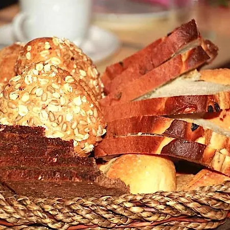 Πανσιόν Mosel-rebenhof 3*